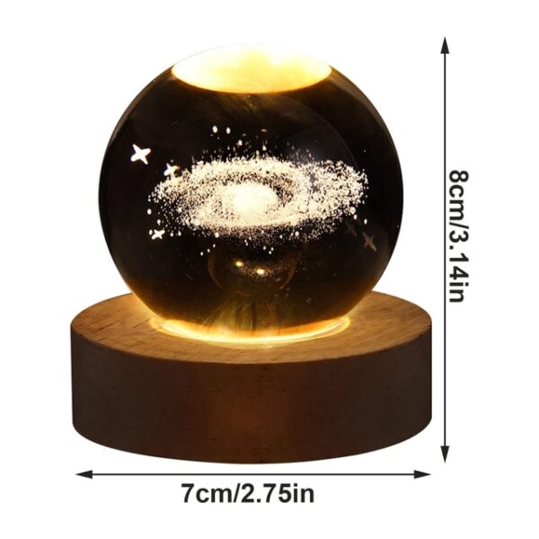 Lampara Adorno Bola De Cristal Diseños Varios 6 Cm Y Base De Madera Usb - Imagen 9